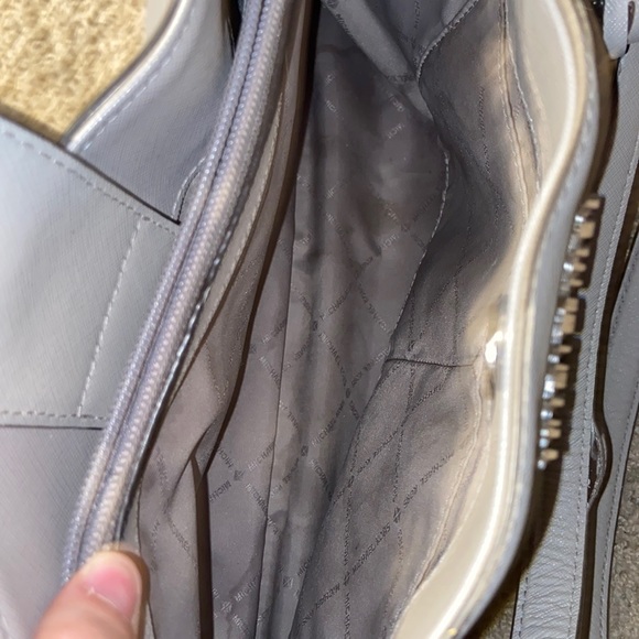 A grey Michael Kors chain purse. All grey and silver leather - Picture 7 of 8